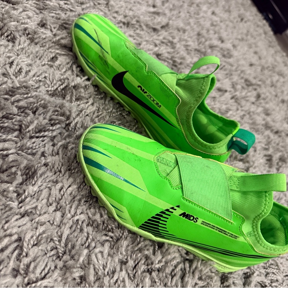 NIKE MERCURIAL VAPOR 16 academy dream speed turf shoes.